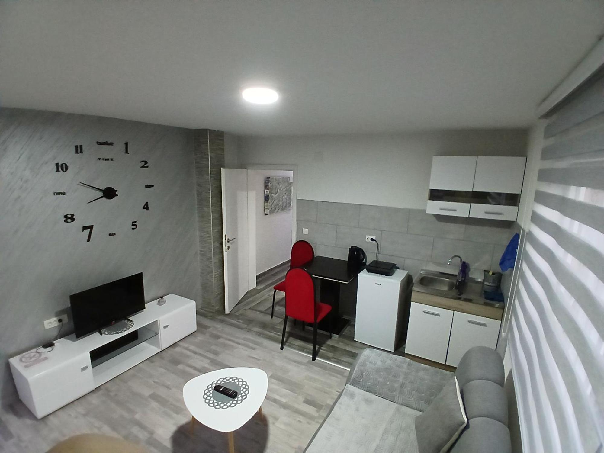 Adagio Studio Apartment Plav Exterior foto
